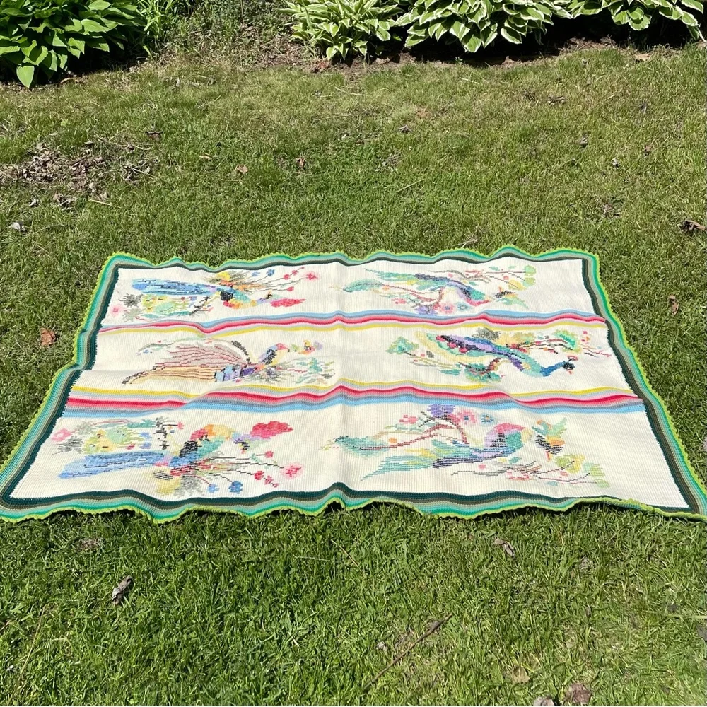 VINTAGE Peacock Bird Handmade Needlepoint Crochet Throw Blanket Afghan